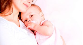 Según los usuarios de Twitter, la maternidad es…