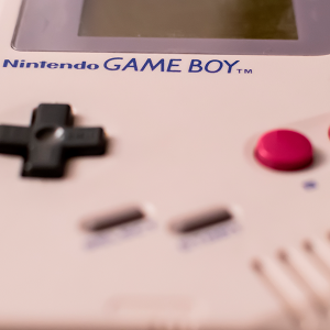 Revive los mejores momentos de tu infancia con el regreso del Game Boy. (Foto: Shutterstock)