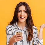 HEAD-shutter-niña-cel