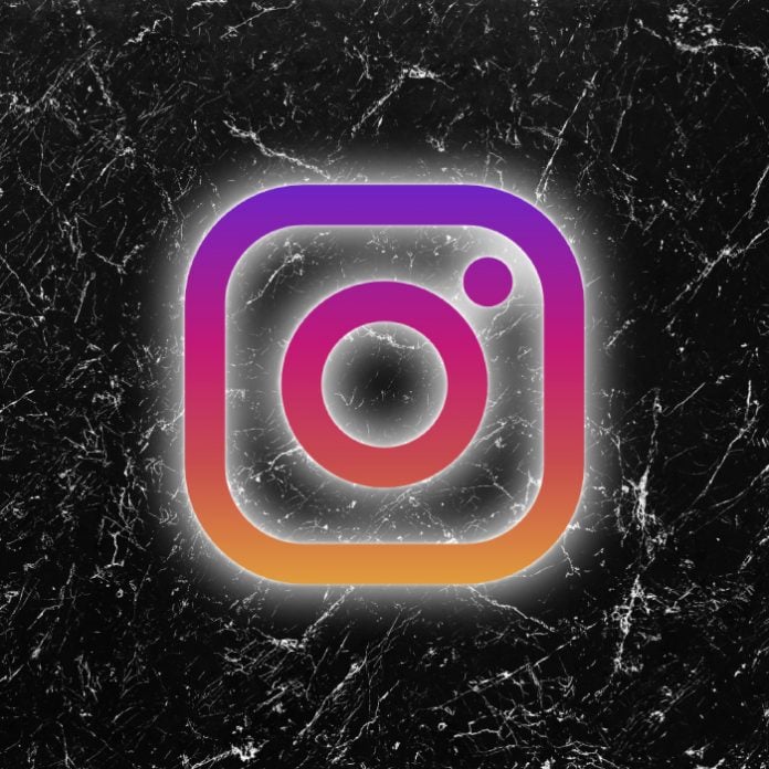 Instagram logo fondo negro