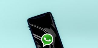 WhatsApp estrena nuevos fondos de pantalla para su modo oscuro