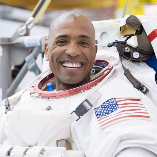 Victor Glover misión SpaceX Crew-1