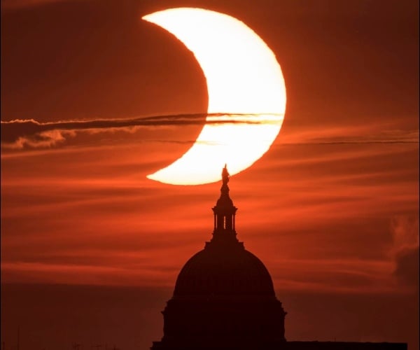 Fotografía del Eclipse de Sol capturado por la NASA- Blog Hola Telcel 