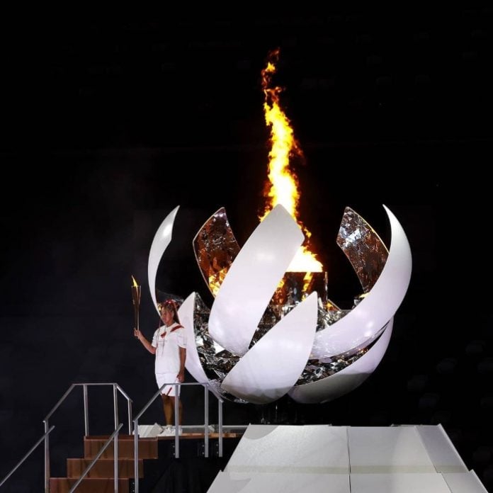 Las 8 grandes sorpresas de la inauguración de los Juegos 2020. Naomi Osaka encendiendo la llama olímpica.- Blog Hola Telcel