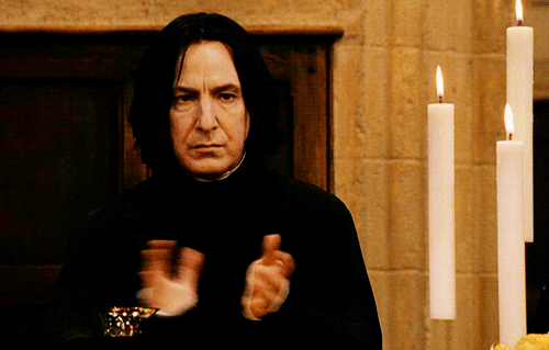 Severus Snape aplaudiendo, emocionado porque habrá una nueva serie de Harry Potter para HBO.- Blog Hola Telcel