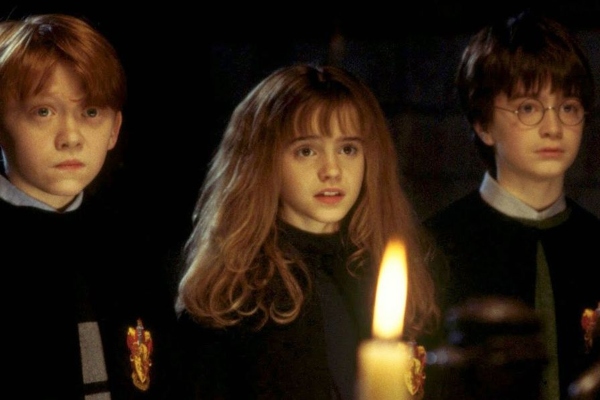 Harry, Ron y Hermione en Harry Potter y la piedra filosofal, primera película de la saga.- Blog Hola Telcel
