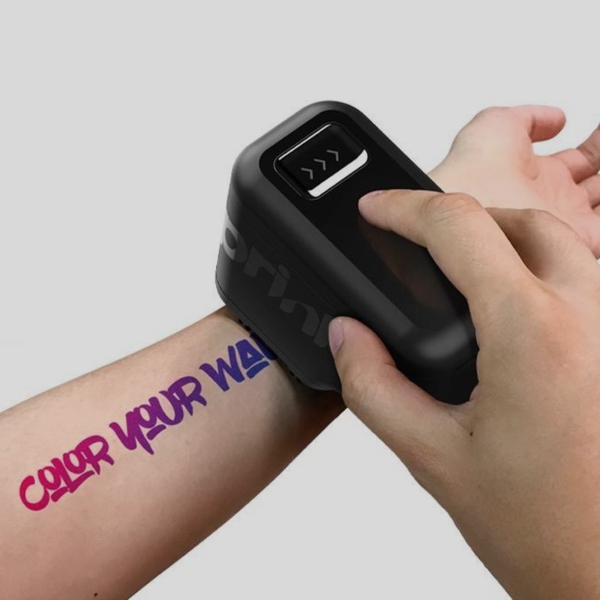 Prinker M es un dispositivo que hace tatuajes temporales en cuestión de segundos sin dolor y sin agujas.- Blog Hola Telcel 