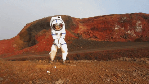 Astronauta jugando golf en Marte - Blog Hola Telcel