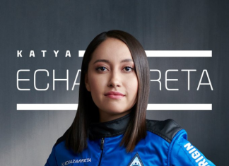 Katya Echazarreta es la primera mexicana en viajar al espacio y luce feliz porque la red de Telcel llega tan arriba como ella.- Blog Hola Telcel