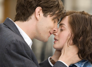 Emma y Dexter se dan un beso en la película siempre el mismo día el 15 de julio.- Blog Hola Telcel