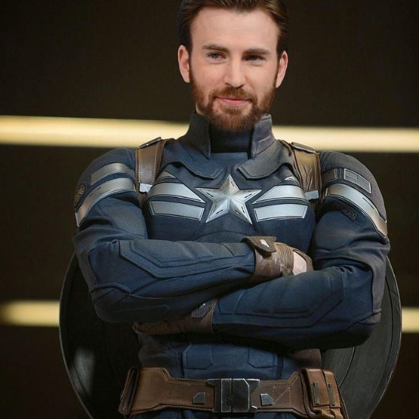 Chris Evans usando el traje del Capitán América.-Blog Hola Telcel