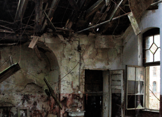 Los edificios abandonados son muchas veces los protagonistas de las mejores historias de terror, como en Maleficio la nueva película de Netflix.- Blog Hola Telcel