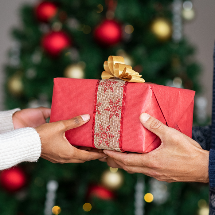 Si aún no sabes qué regalar te decimos cómo dar el regalo perfecto en esta época de fiestas.- Blog Hola Telcel