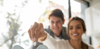 Tips para ahorrar y cumplir tus propósitos 2023 solo o en pareja.