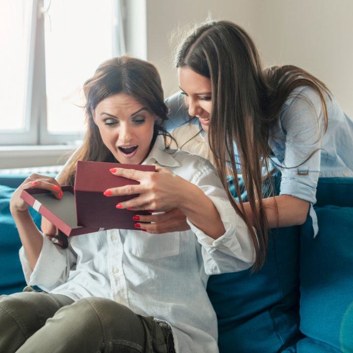 Ideas de regalos para mamá según sus gustos y personalidad.