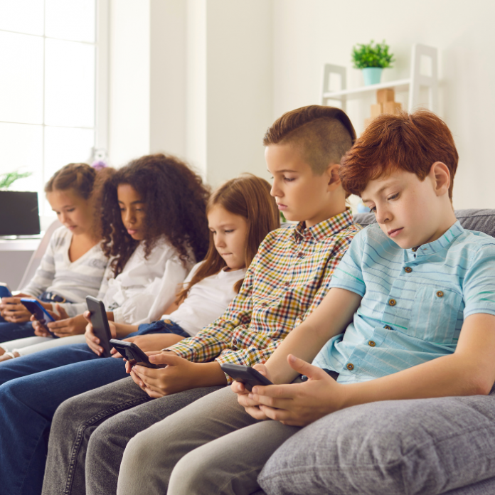 Conoce cómo puedes hacer que tus niños usen el celular de una forma saludable.- Blog Hola Telcel