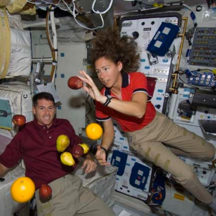 Conoce lo que comen los astronautas en sus misiones.-Blog Hola Telcel