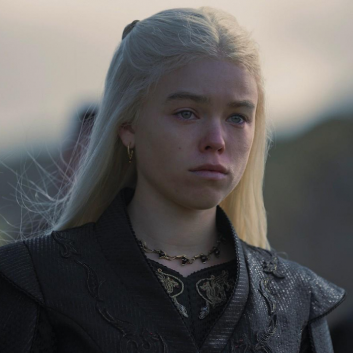 Milly Alcock interpretando a la princesa Rhaenyra Targaryen en la serie House of the Dragon
