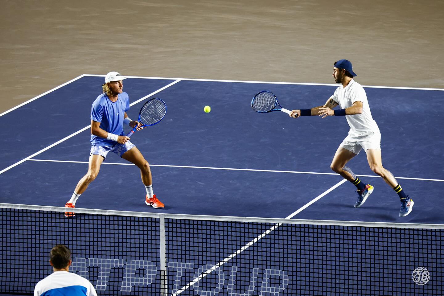 Max Purcell y Jordan Thompson jugando la final del Mifel Tennis Open by Telcel OPPO.- Blog Hola Telcel