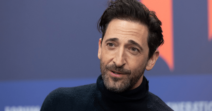 Adrien Brody brilla en 'The Brutalist'.- Blog Hola Telcel