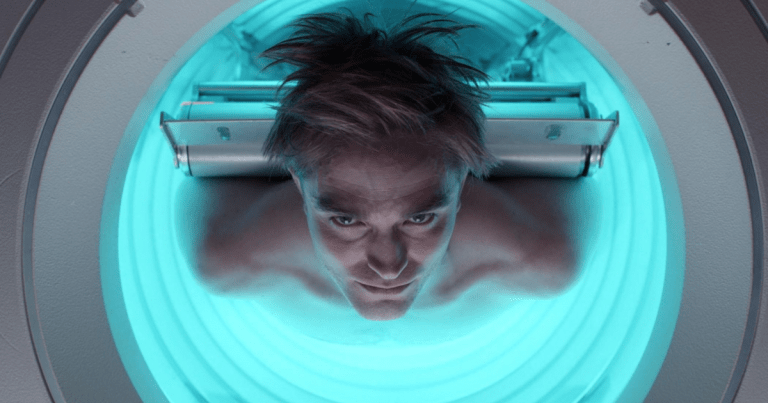 Mickey 17 'Mickey 17': La nueva aventura espacial de Bong Joon Ho con Robert Pattinson.- Blog Hola Telcel