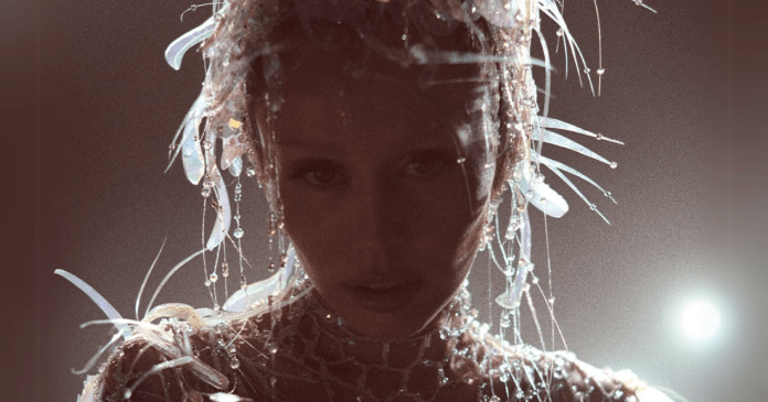 Miley Cyrus está de regreso con ‘Something Beautiful’.- Blog Hola Telcel